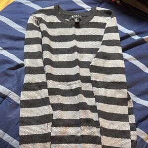 21men Black and Gray Striped Sweatshirt